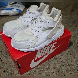 Nike Huarache Run SE